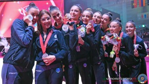 rg team podio foto simone ferraro sfa 3298 copia